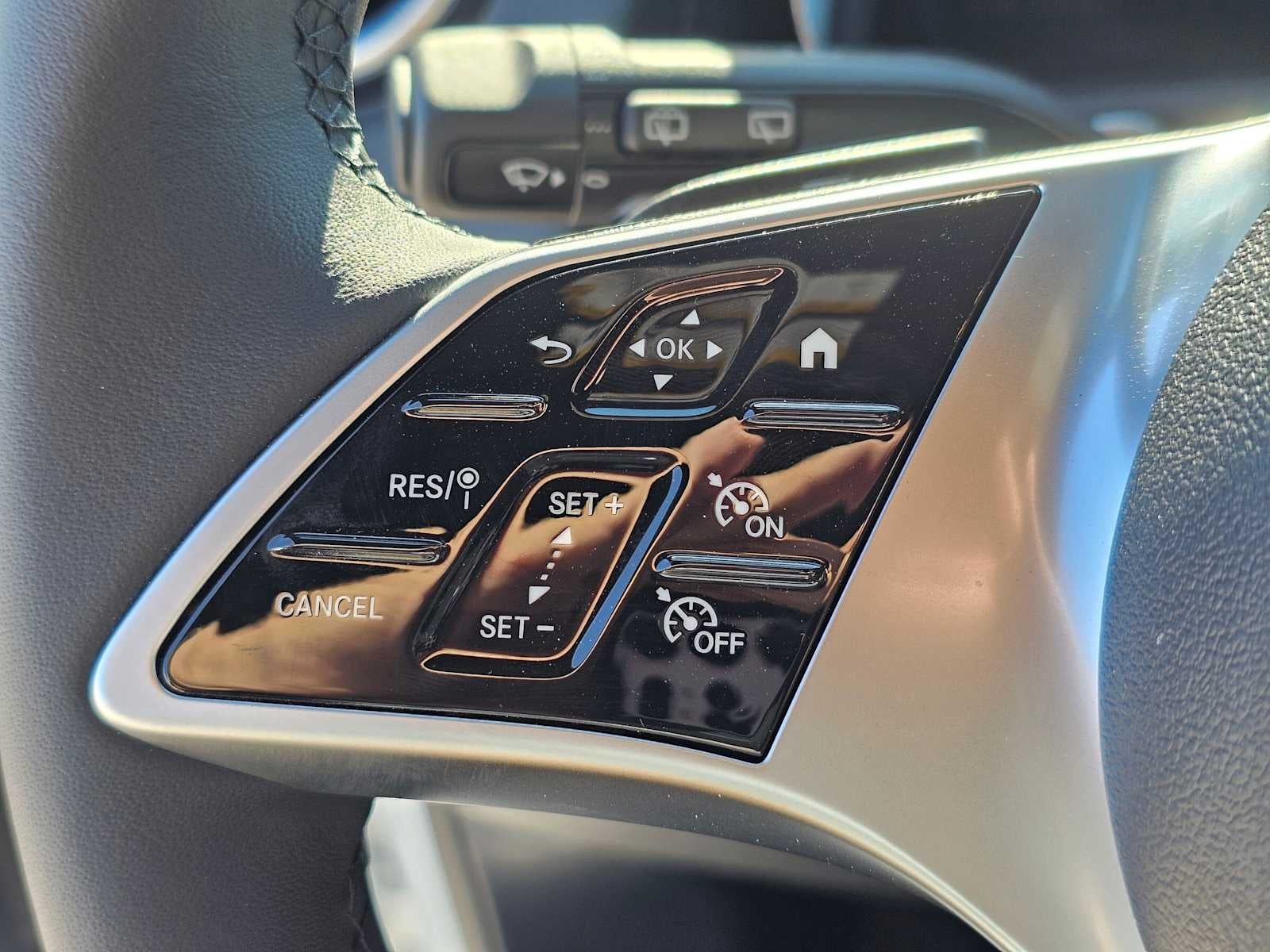2026 Mercedes-Benz GLB 250 SUV