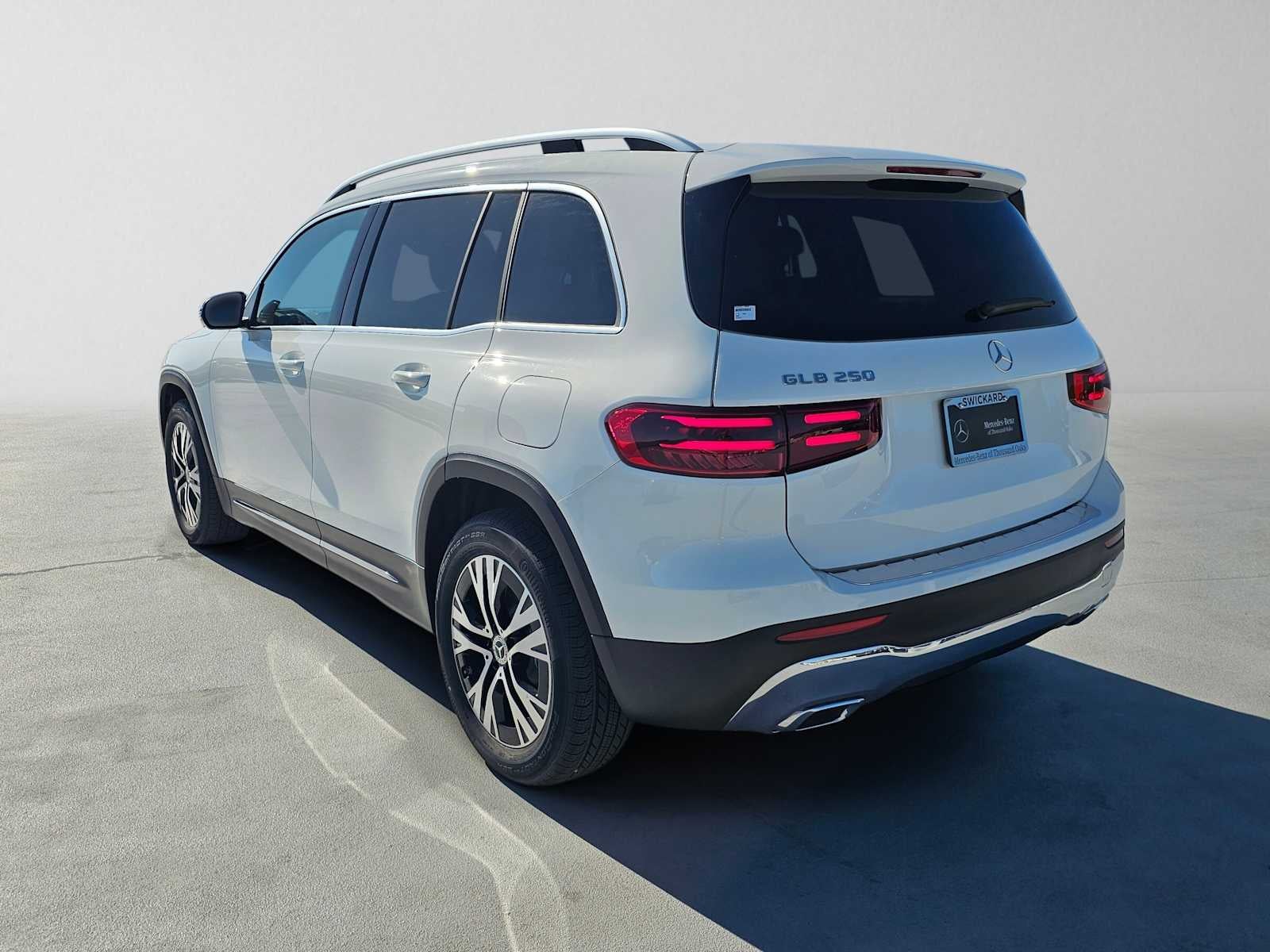 2026 Mercedes-Benz GLB 250 SUV