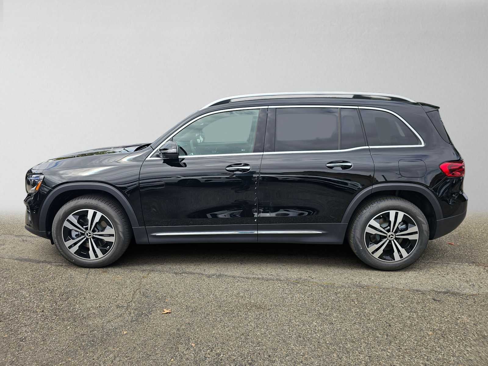 2026 Mercedes-Benz GLB 250 SUV