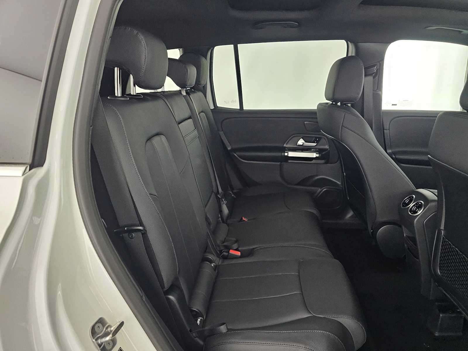 2026 Mercedes-Benz GLB 250 SUV