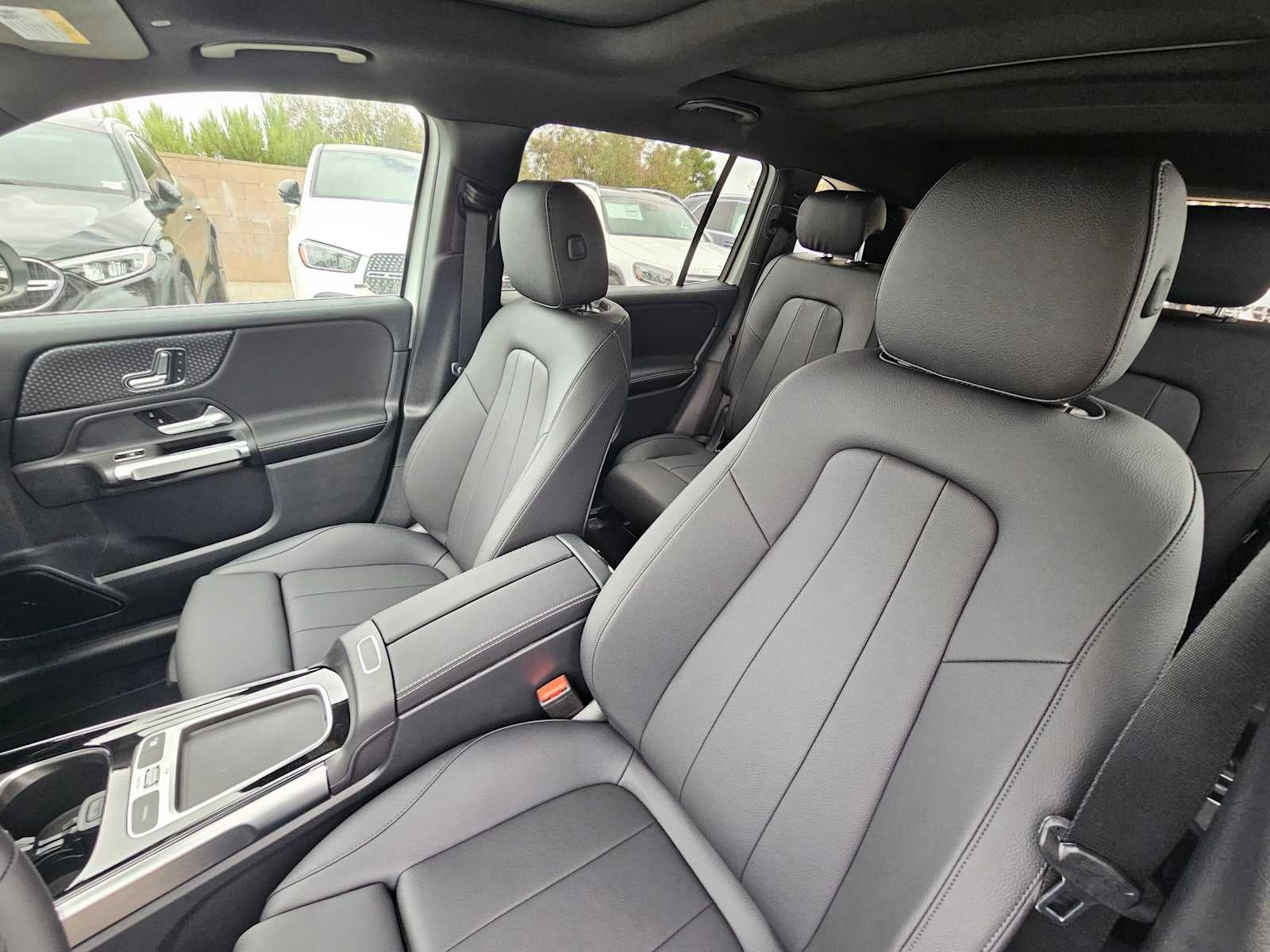 2026 Mercedes-Benz GLB 250 SUV