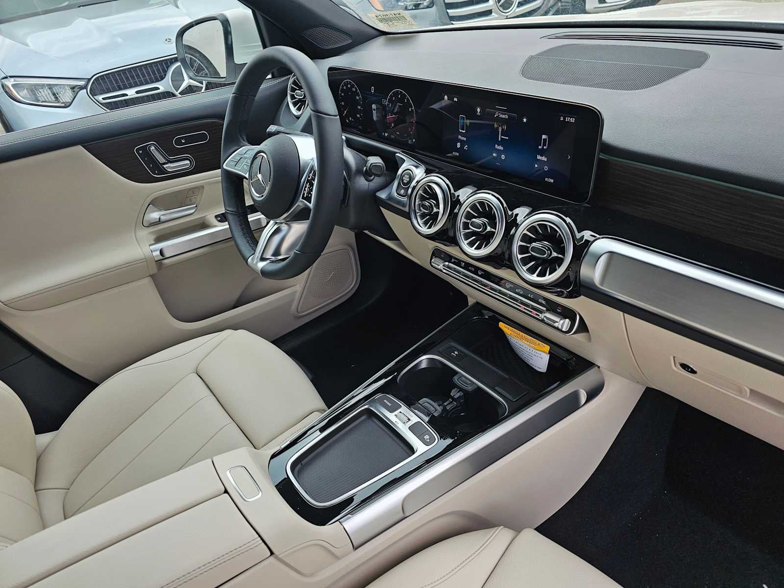 2026 Mercedes-Benz GLB 250 SUV