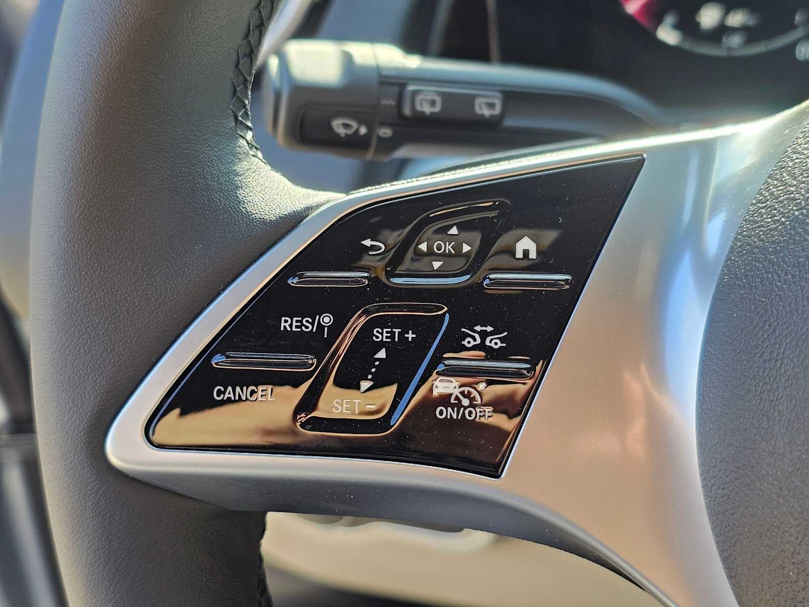2026 Mercedes-Benz GLB 250 SUV