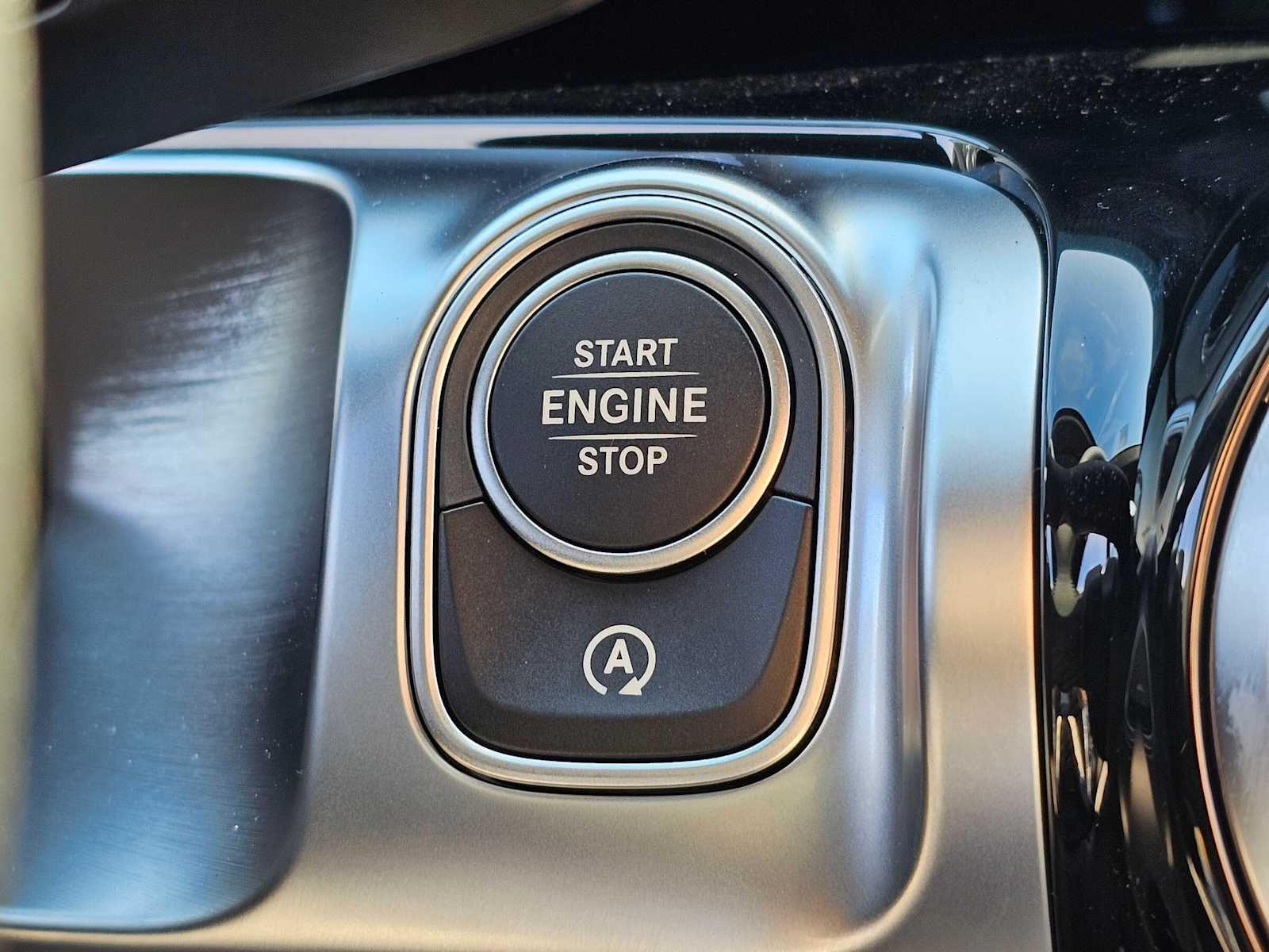 2026 Mercedes-Benz GLB 250 SUV