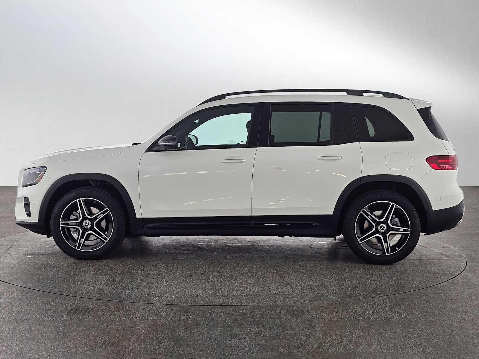 2026 Mercedes-Benz GLB 250 SUV