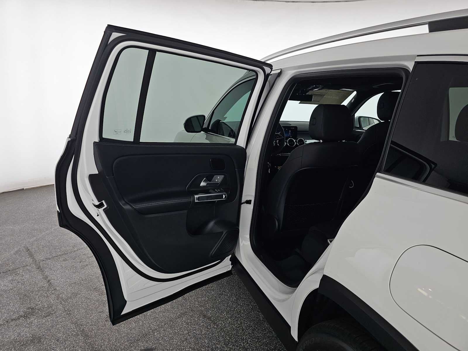 2026 Mercedes-Benz GLB 250 SUV