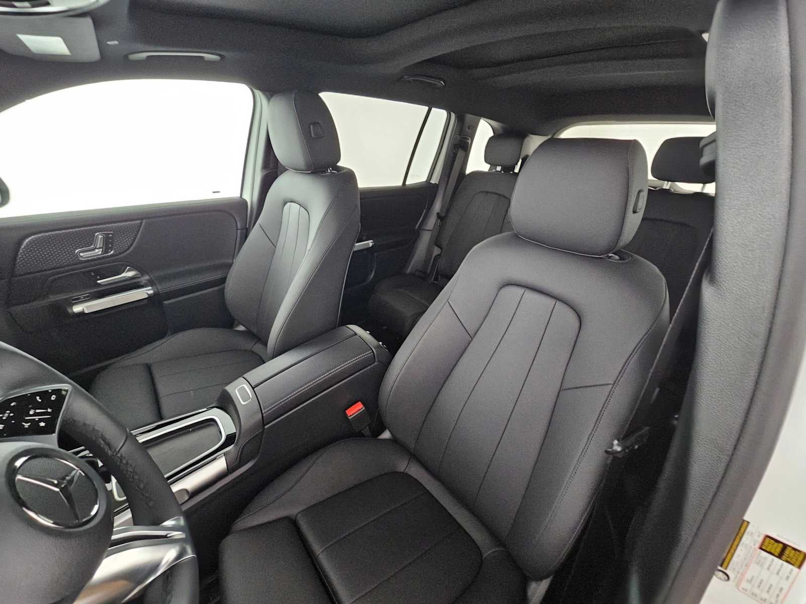 2026 Mercedes-Benz GLB 250 SUV
