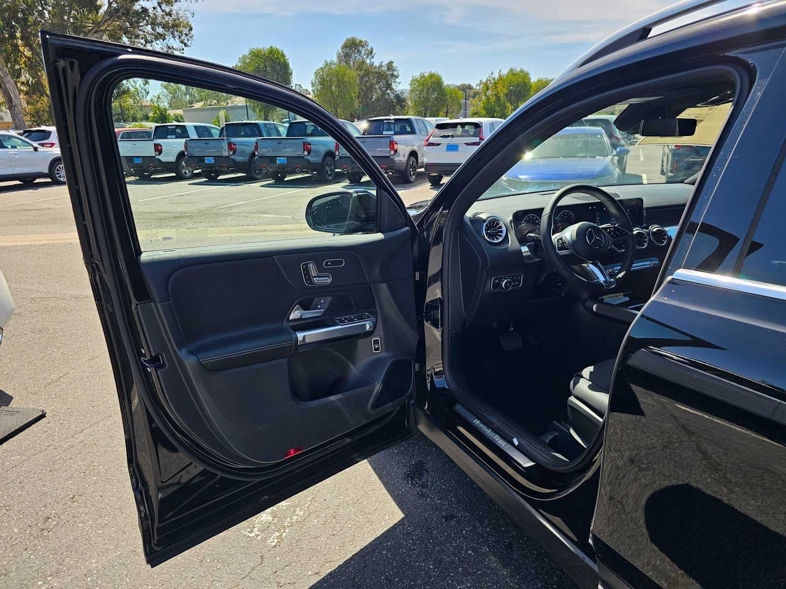 2026 Mercedes-Benz GLB 250 SUV