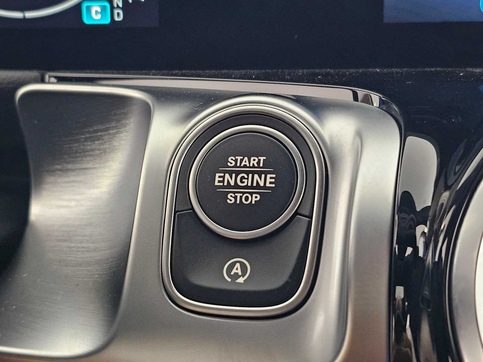 2026 Mercedes-Benz GLB 250 SUV