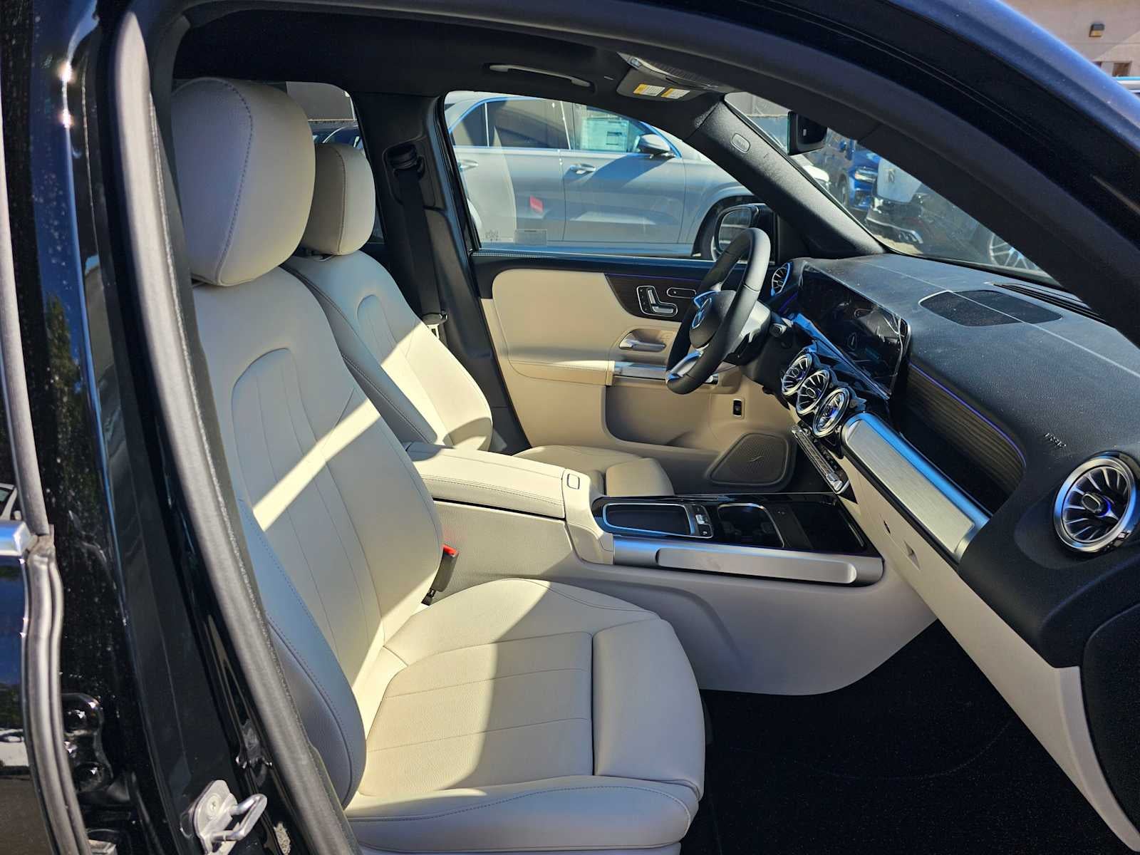 2026 Mercedes-Benz GLB 250 SUV