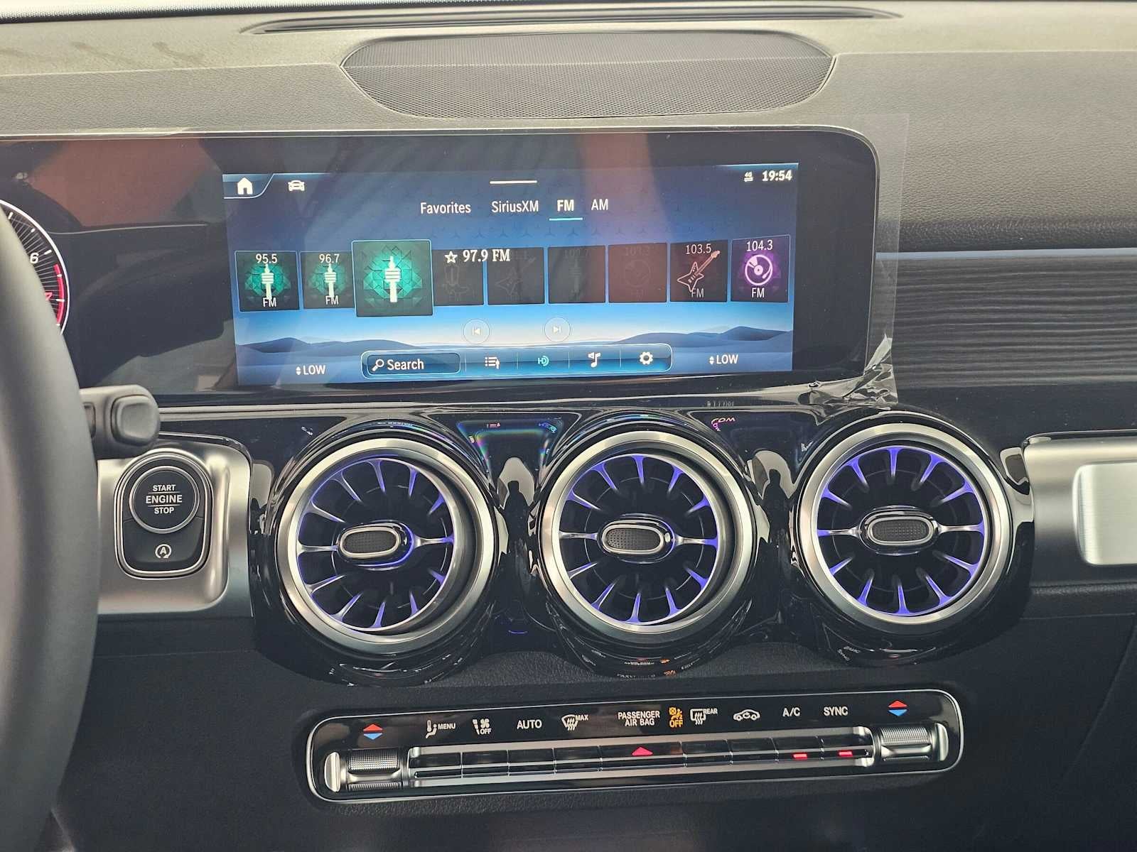 2026 Mercedes-Benz GLB 250 SUV