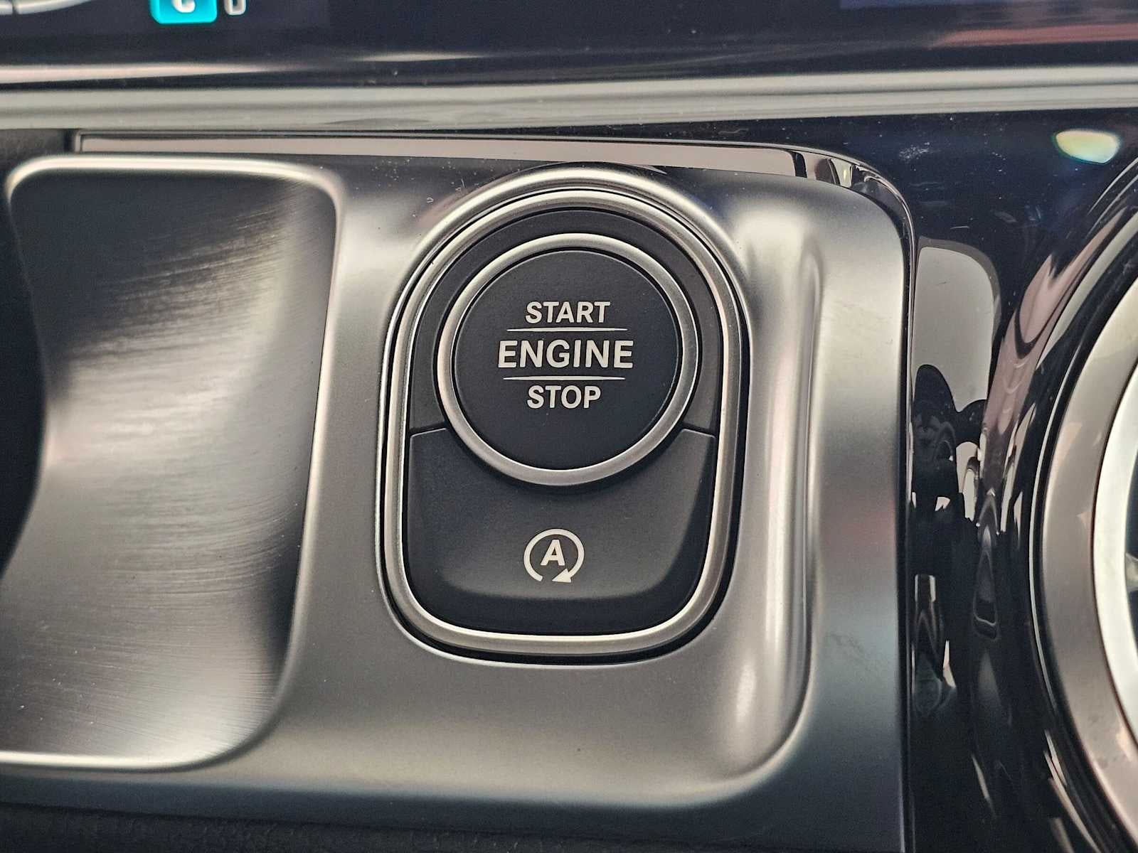2026 Mercedes-Benz GLB 250 SUV