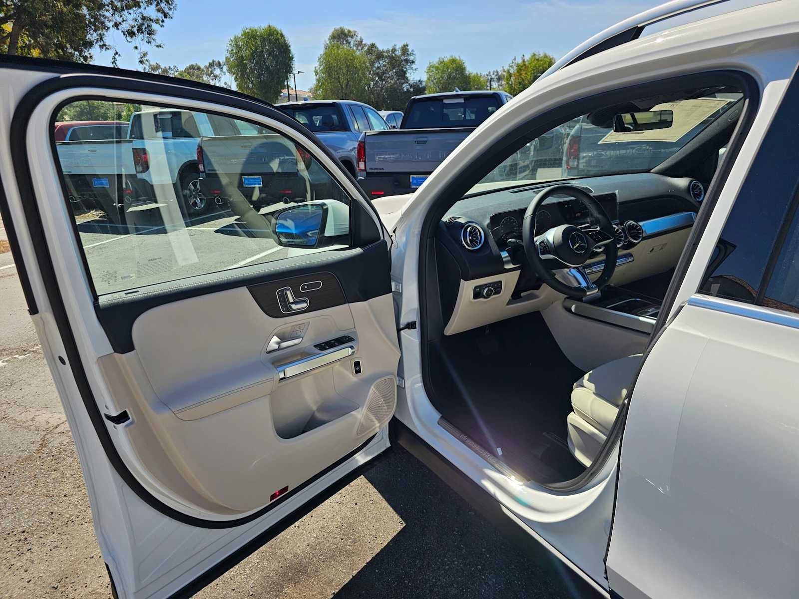 2026 Mercedes-Benz GLB 250 SUV