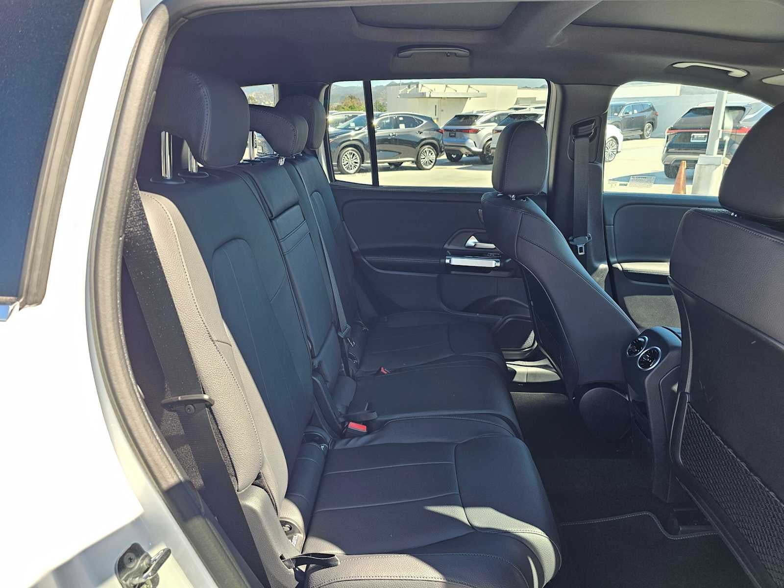 2026 Mercedes-Benz GLB 250 SUV