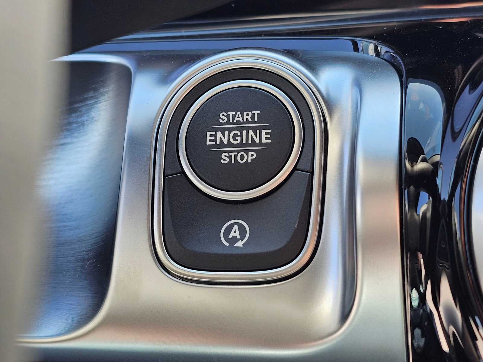 2026 Mercedes-Benz GLB 250 SUV