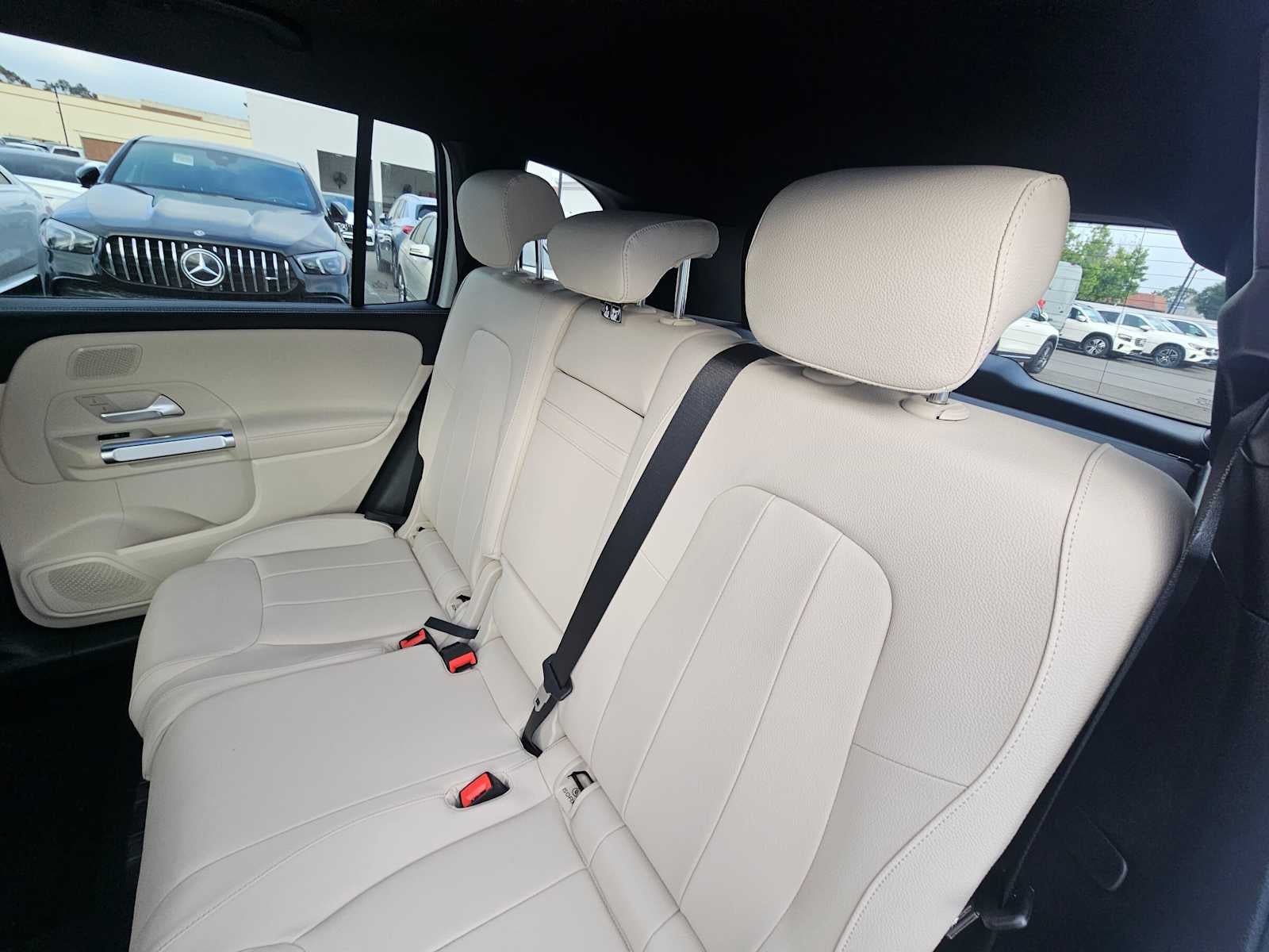 2026 Mercedes-Benz GLB 250 SUV