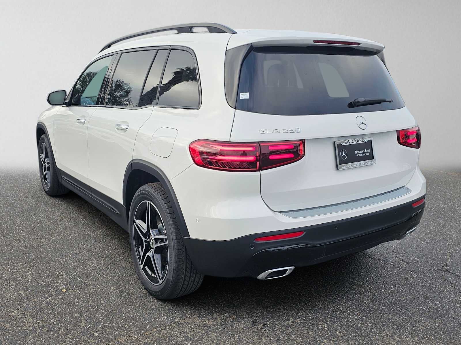 2026 Mercedes-Benz GLB 250 SUV