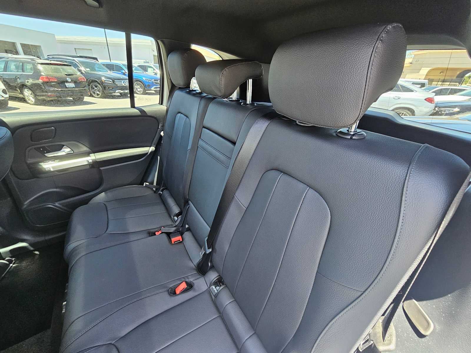 2026 Mercedes-Benz GLB 250 SUV