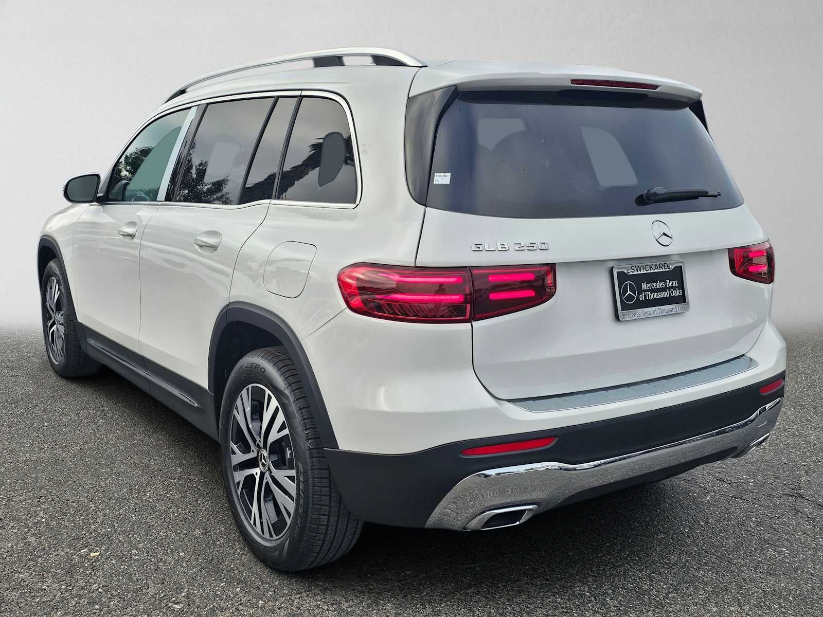 2026 Mercedes-Benz GLB 250 SUV