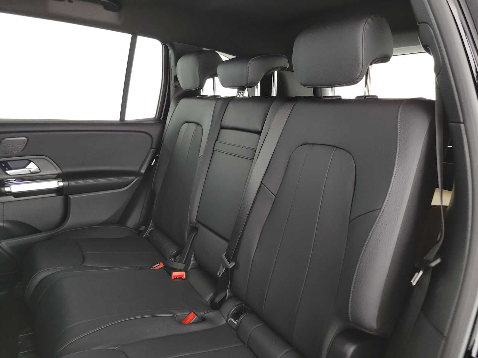 2026 Mercedes-Benz GLB 250 SUV