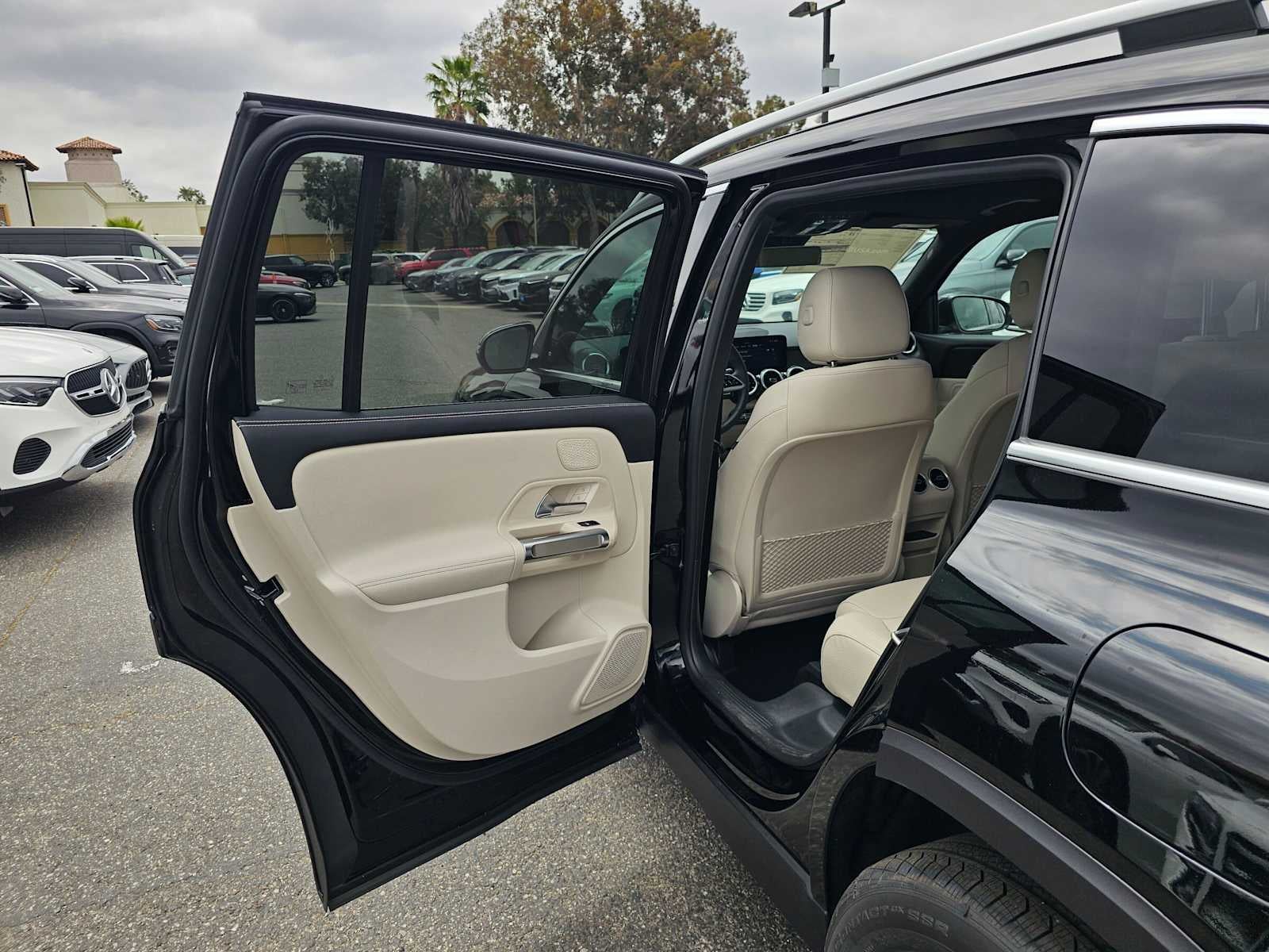 2026 Mercedes-Benz GLB 250 SUV