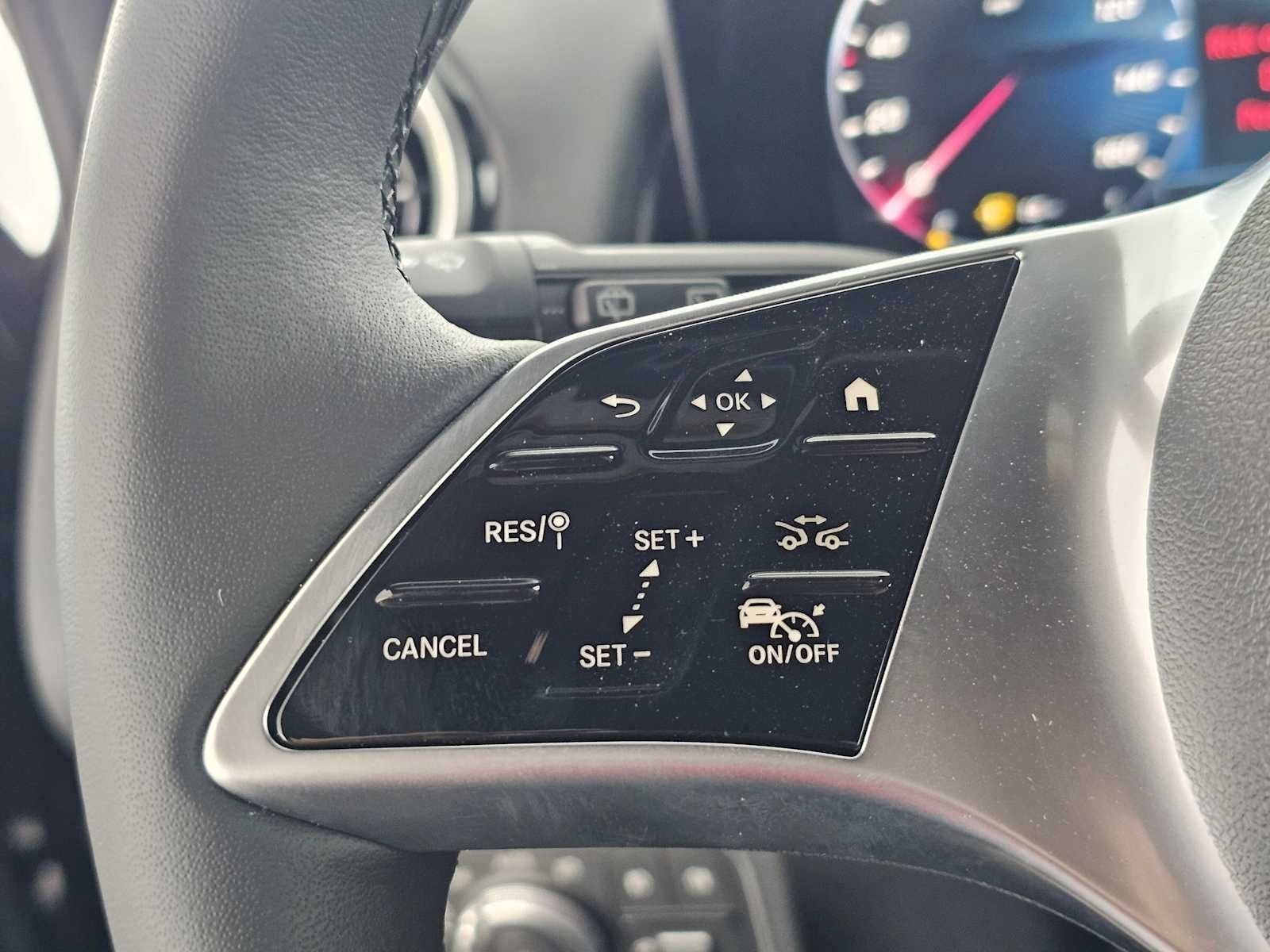 2026 Mercedes-Benz GLB 250 SUV