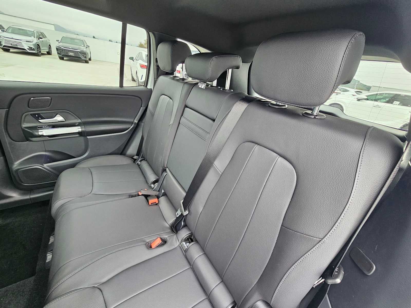 2026 Mercedes-Benz GLB 250 SUV