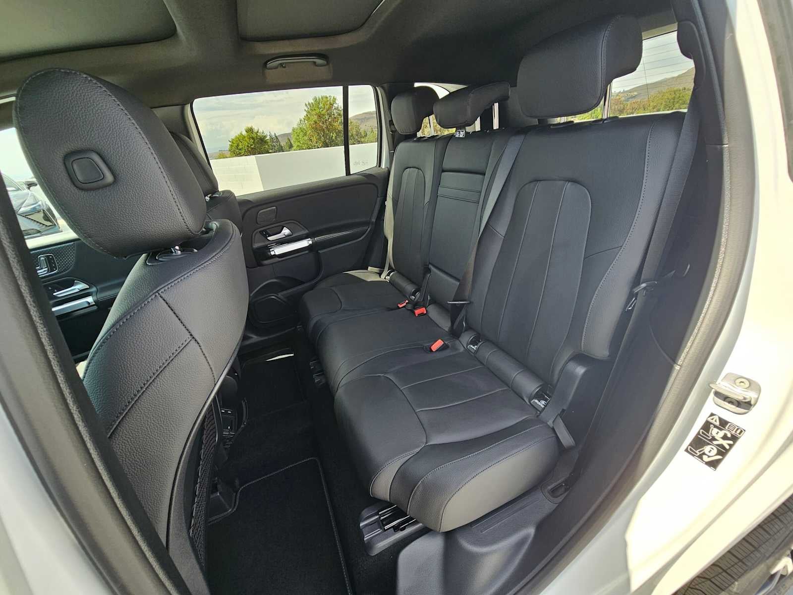 2026 Mercedes-Benz GLB 250 SUV