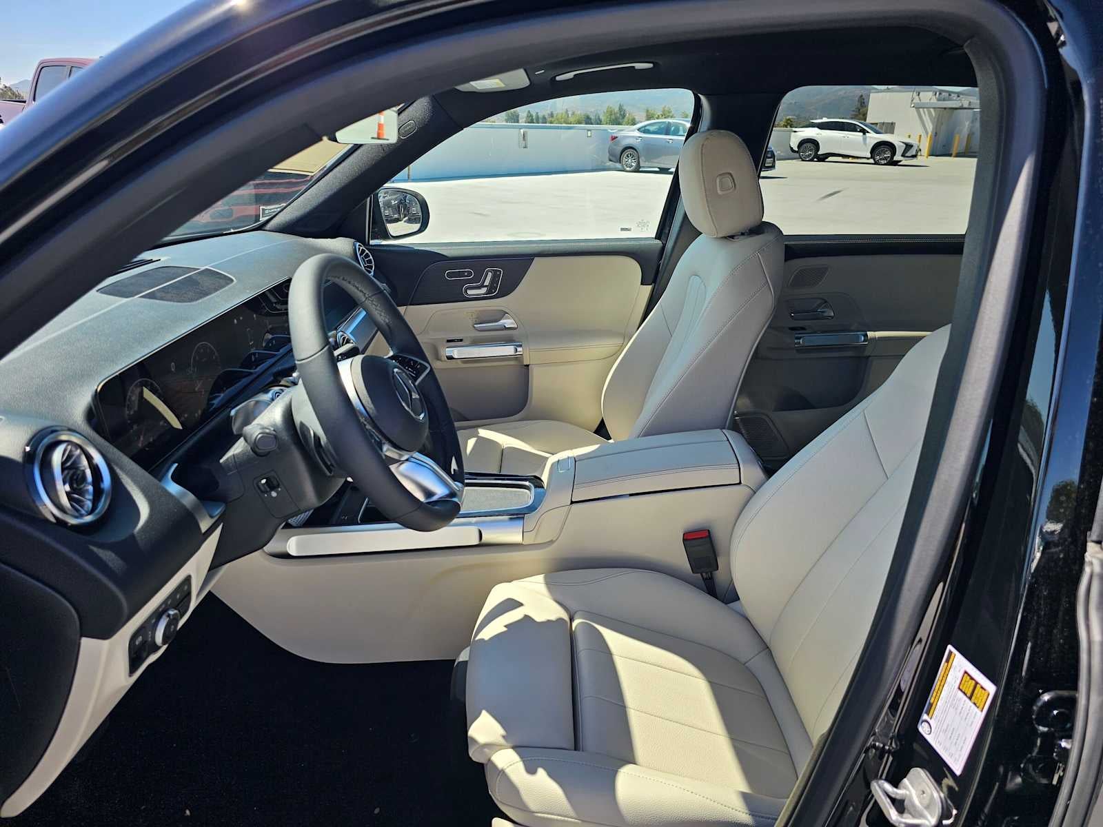 2026 Mercedes-Benz GLB 250 SUV