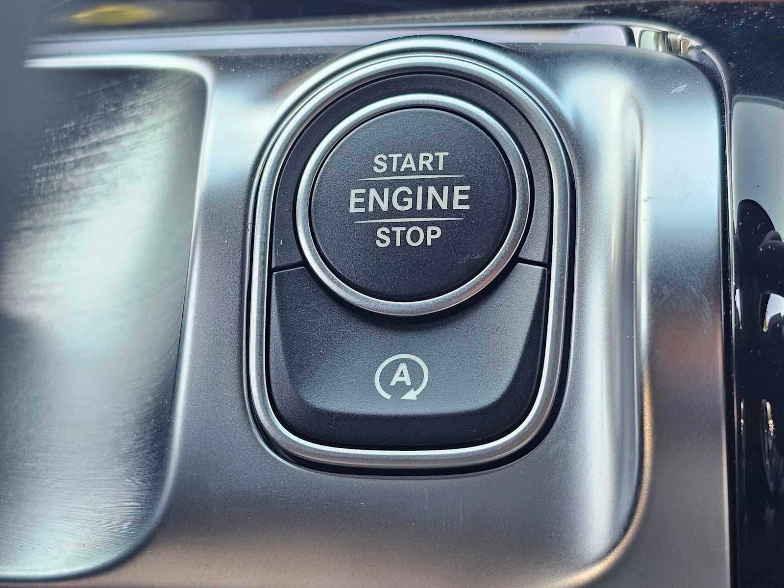 2026 Mercedes-Benz GLB 250 SUV