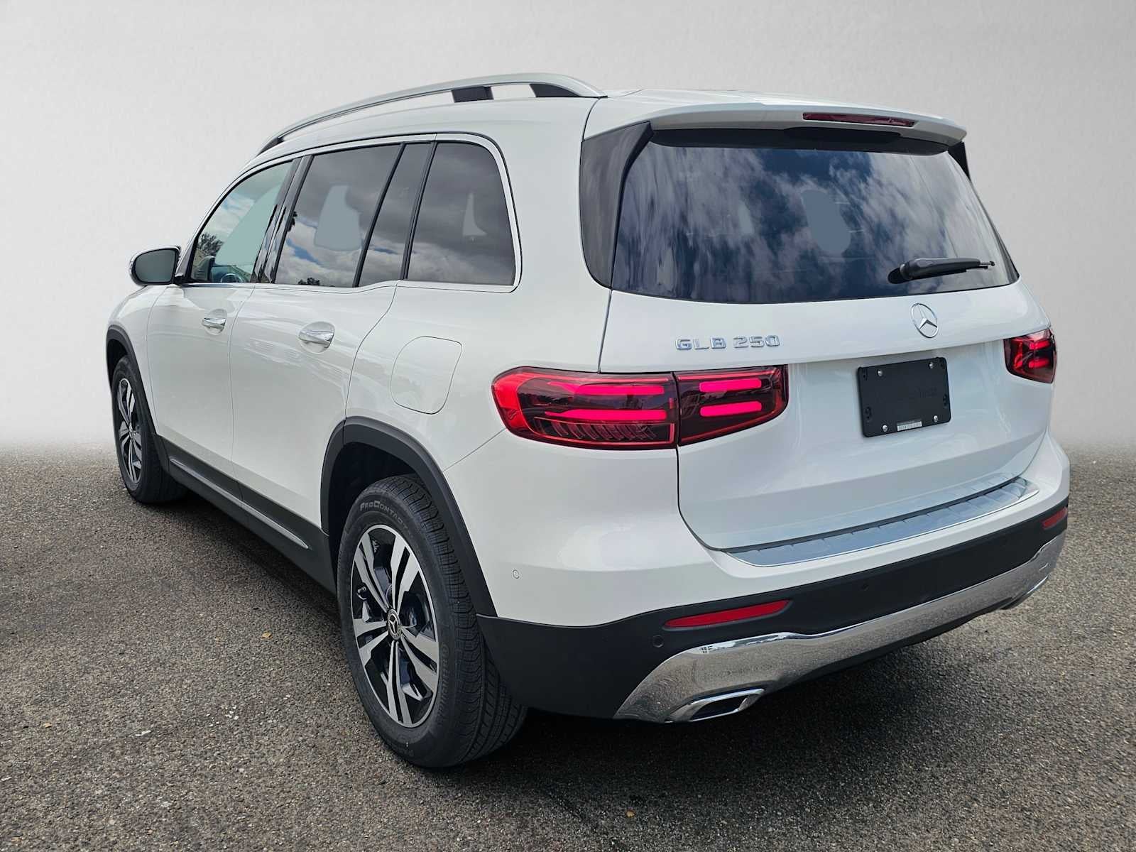 2026 Mercedes-Benz GLB 250 SUV
