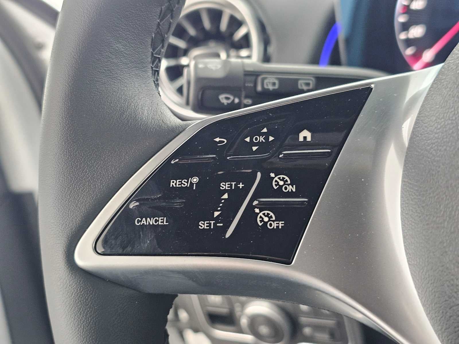 2026 Mercedes-Benz GLB 250 SUV