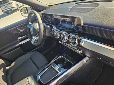 2026 Mercedes-Benz GLB 250 4MATIC® SUV