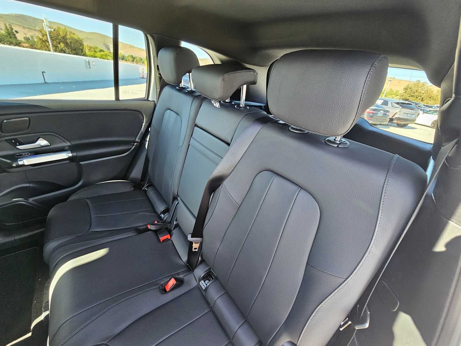 2026 Mercedes-Benz GLB 250 4MATIC® SUV