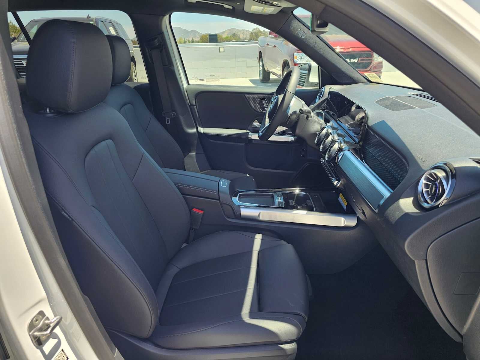 2026 Mercedes-Benz GLB 250 4MATIC® SUV