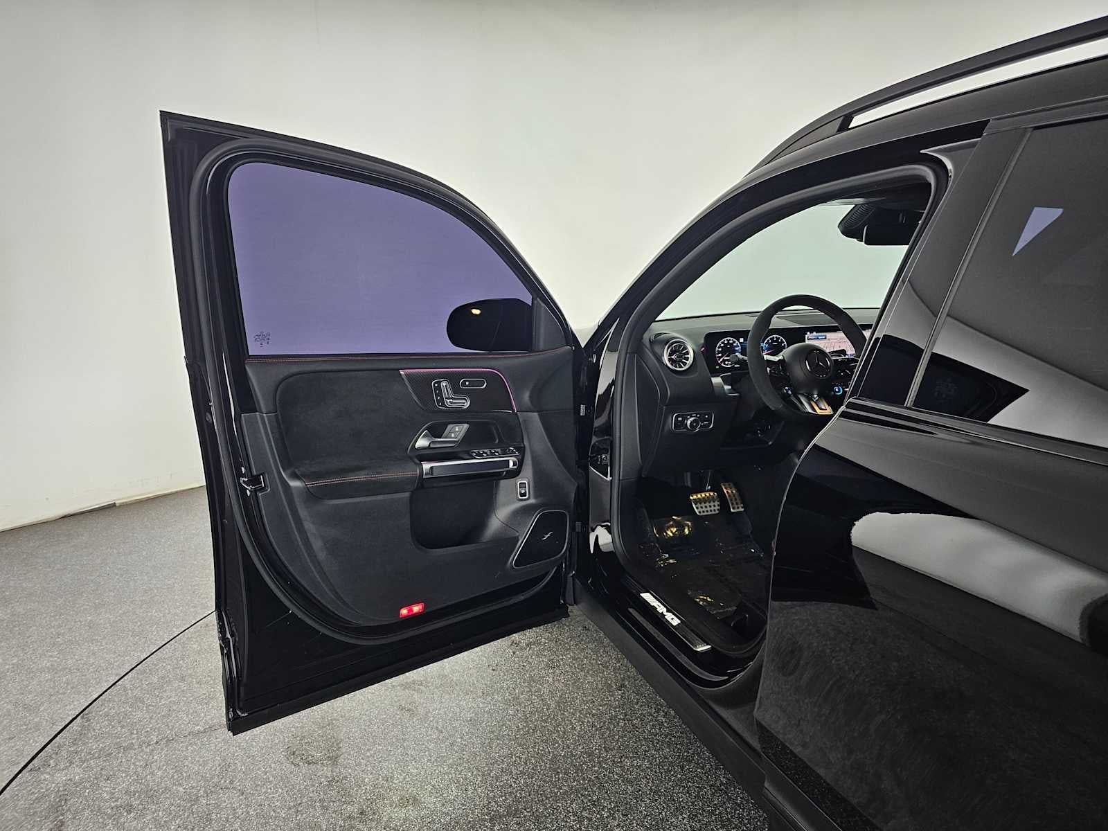 2025 Mercedes-Benz GLB AMG® GLB 35