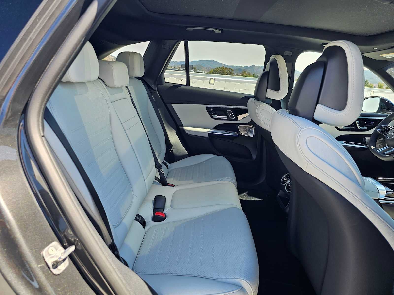 2027 Mercedes-Benz GLC 300 SUV