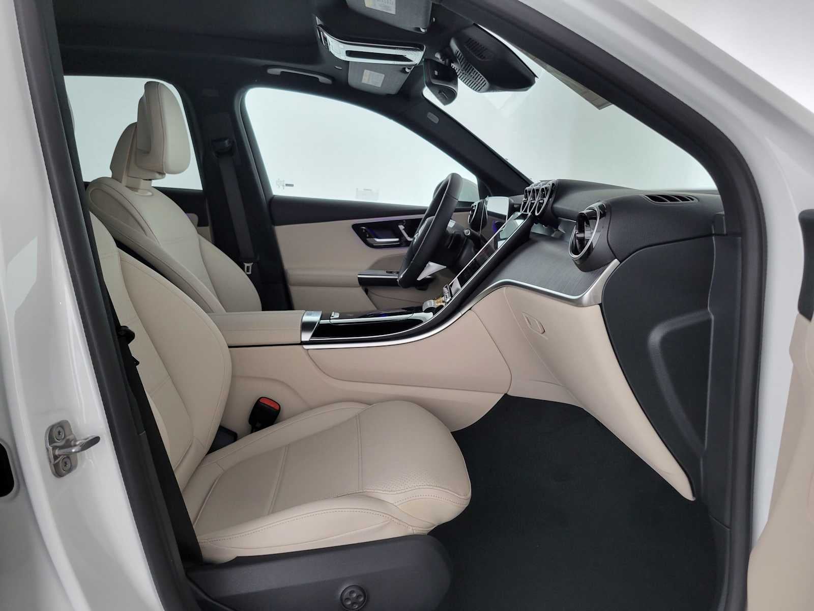 2027 Mercedes-Benz GLC 300 SUV