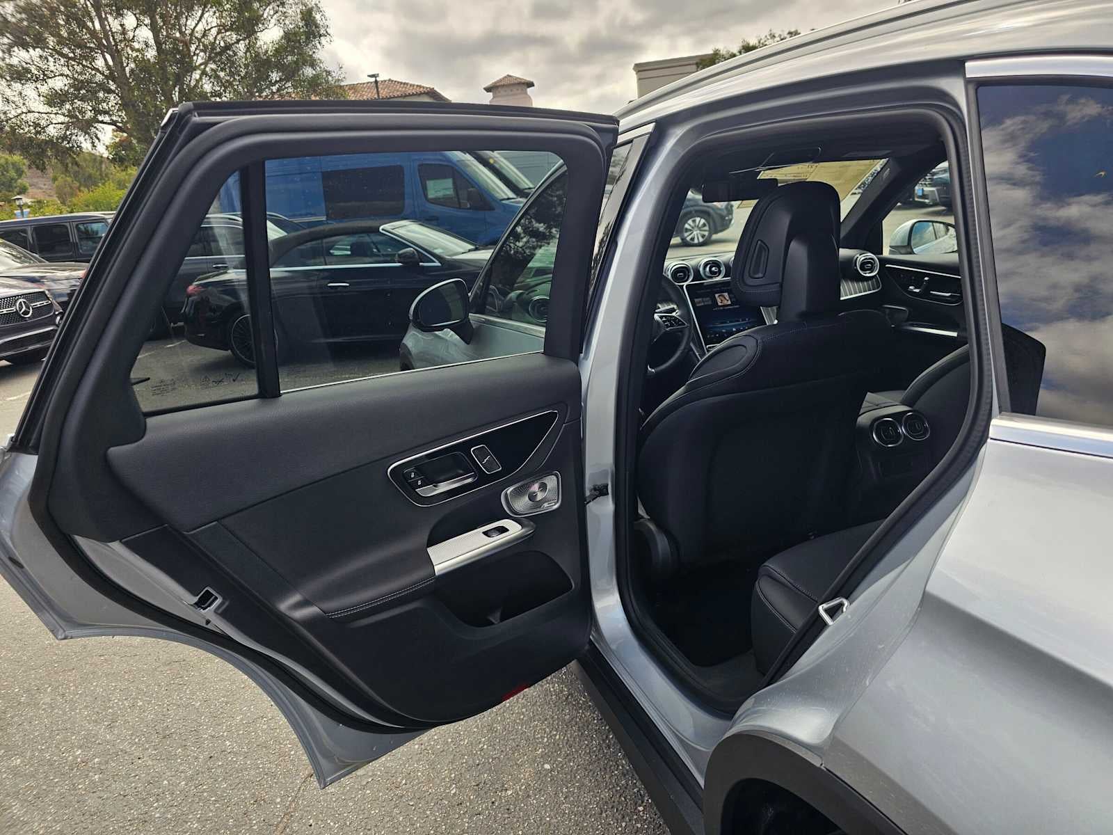 2027 Mercedes-Benz GLC 300 SUV