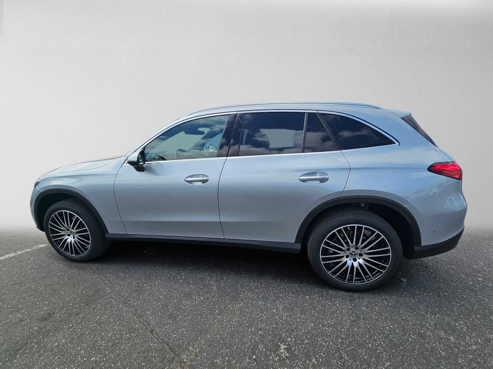 2027 Mercedes-Benz GLC 300 SUV
