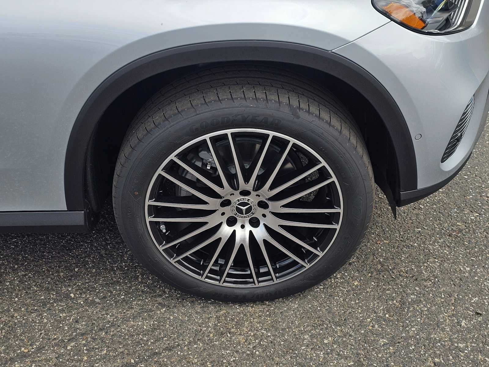 2027 Mercedes-Benz GLC 300 SUV