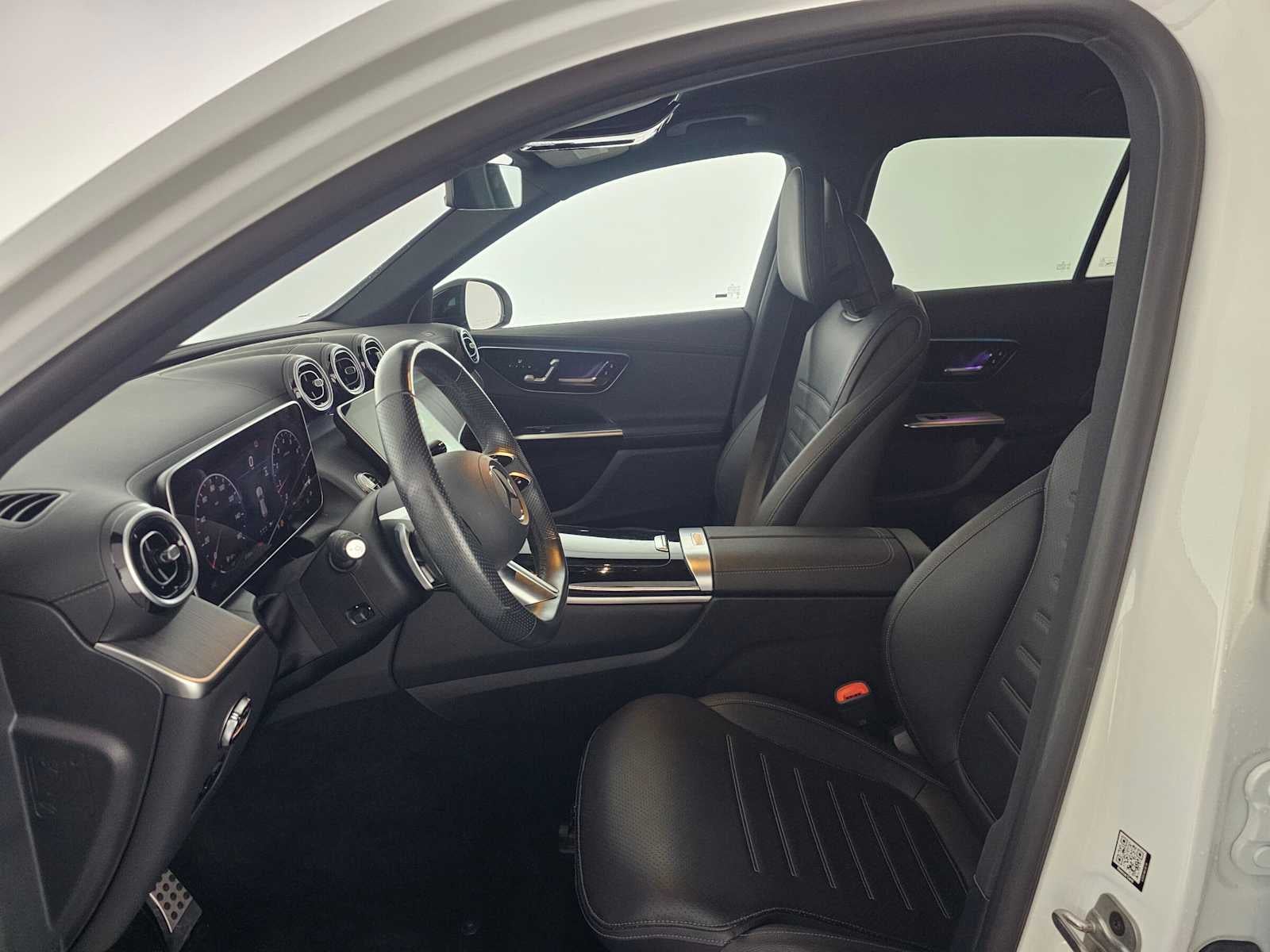 2025 Mercedes-Benz GLC 300 SUV