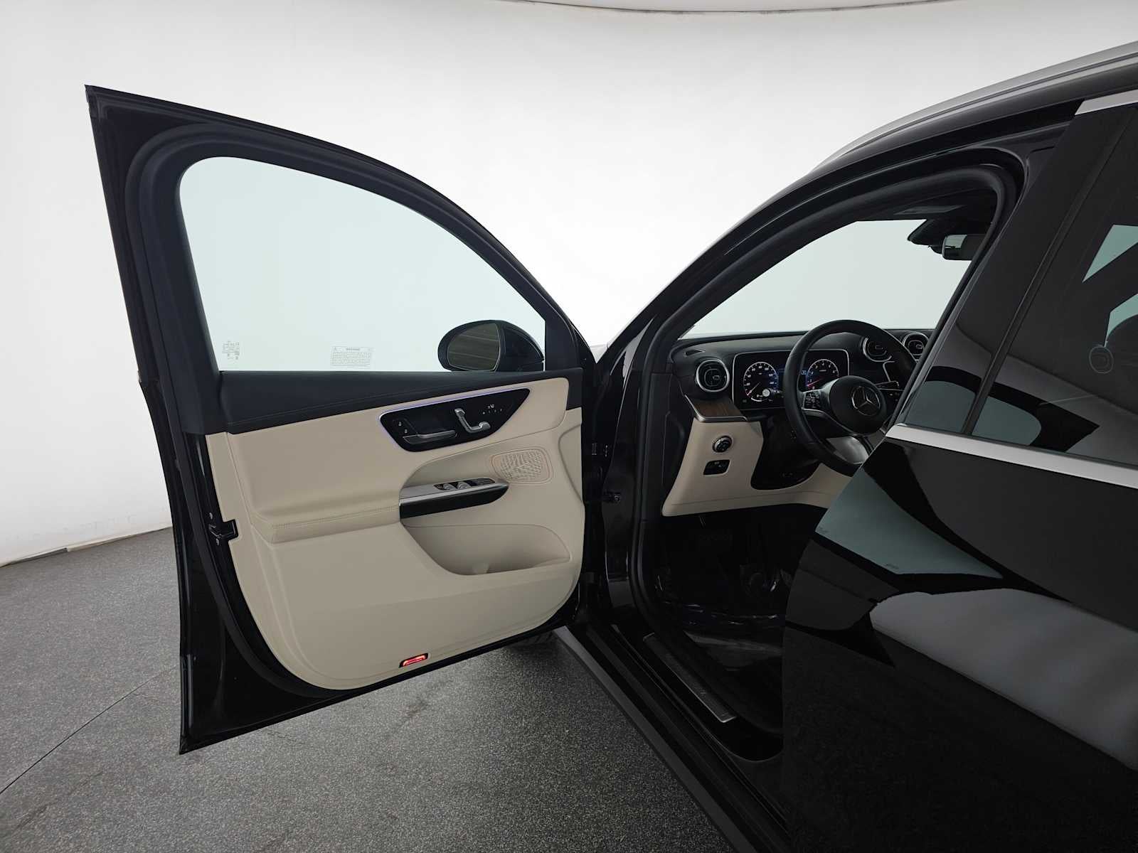 2024 Mercedes-Benz GLC GLC 300