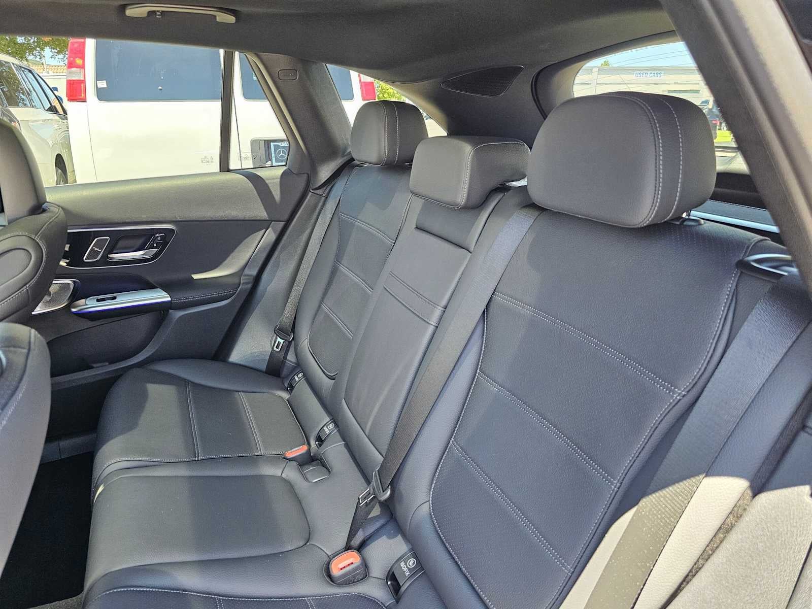 2026 Mercedes-Benz GLC 300 SUV