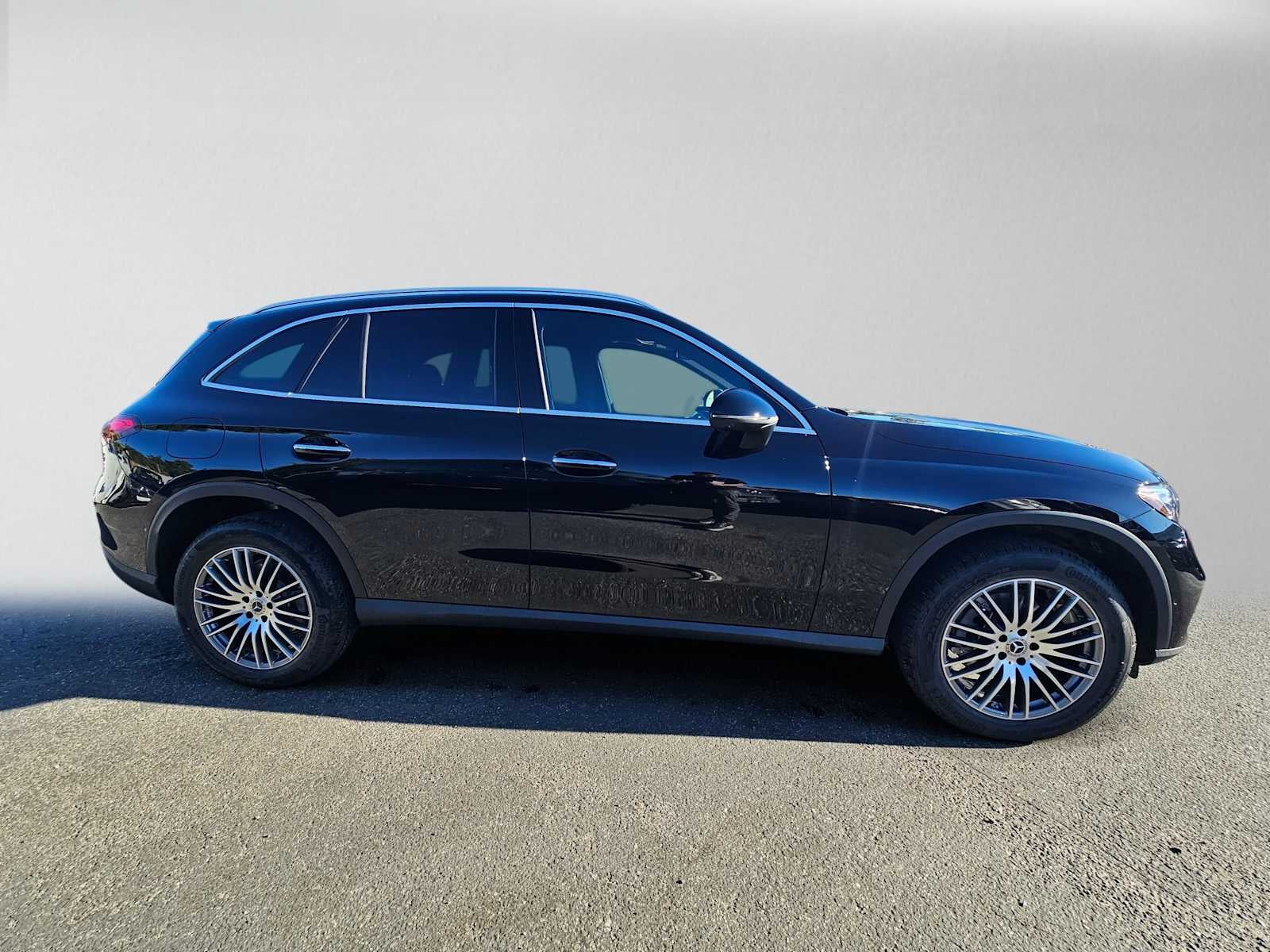 2027 Mercedes-Benz GLC 300 SUV