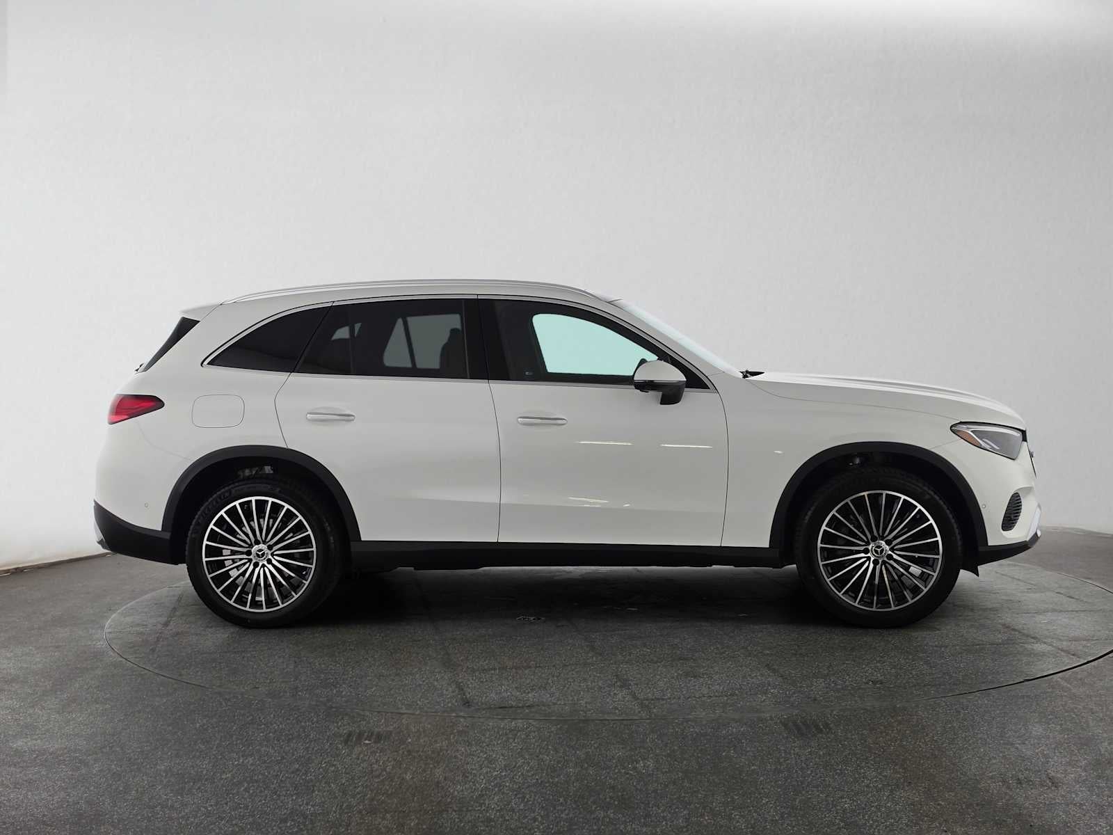 2027 Mercedes-Benz GLC 300 SUV