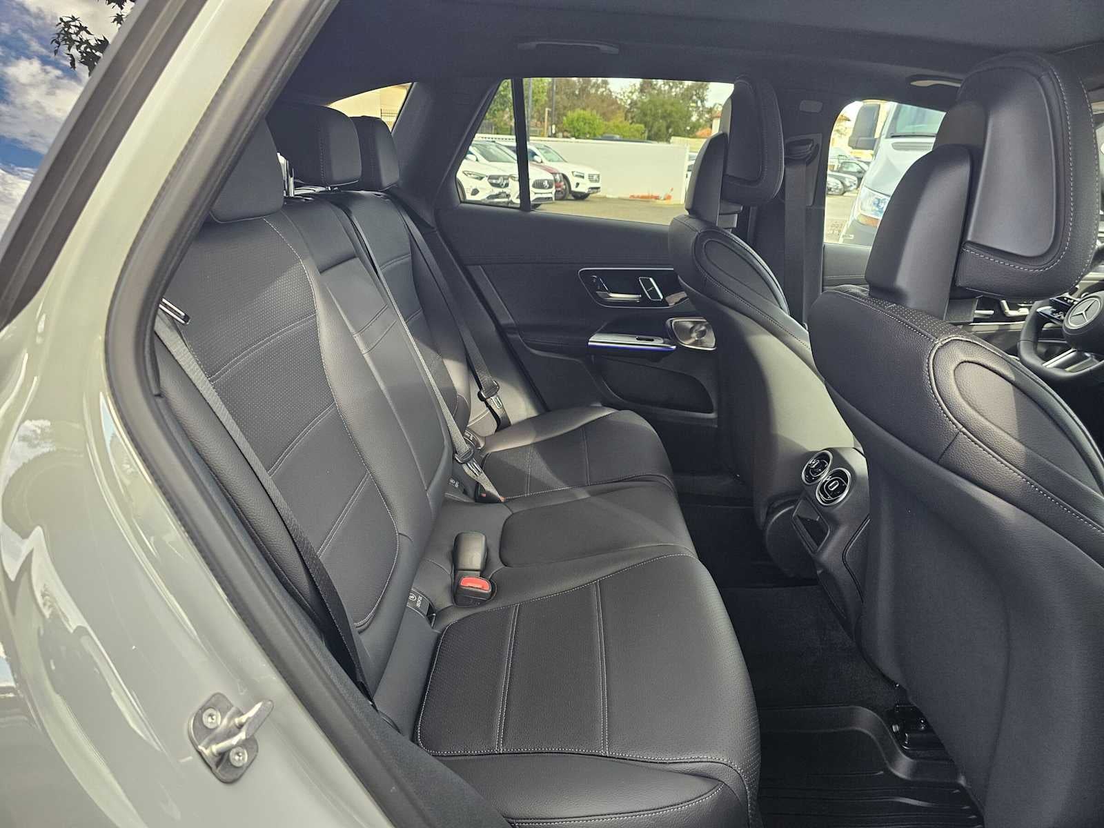 2027 Mercedes-Benz GLC 300 SUV