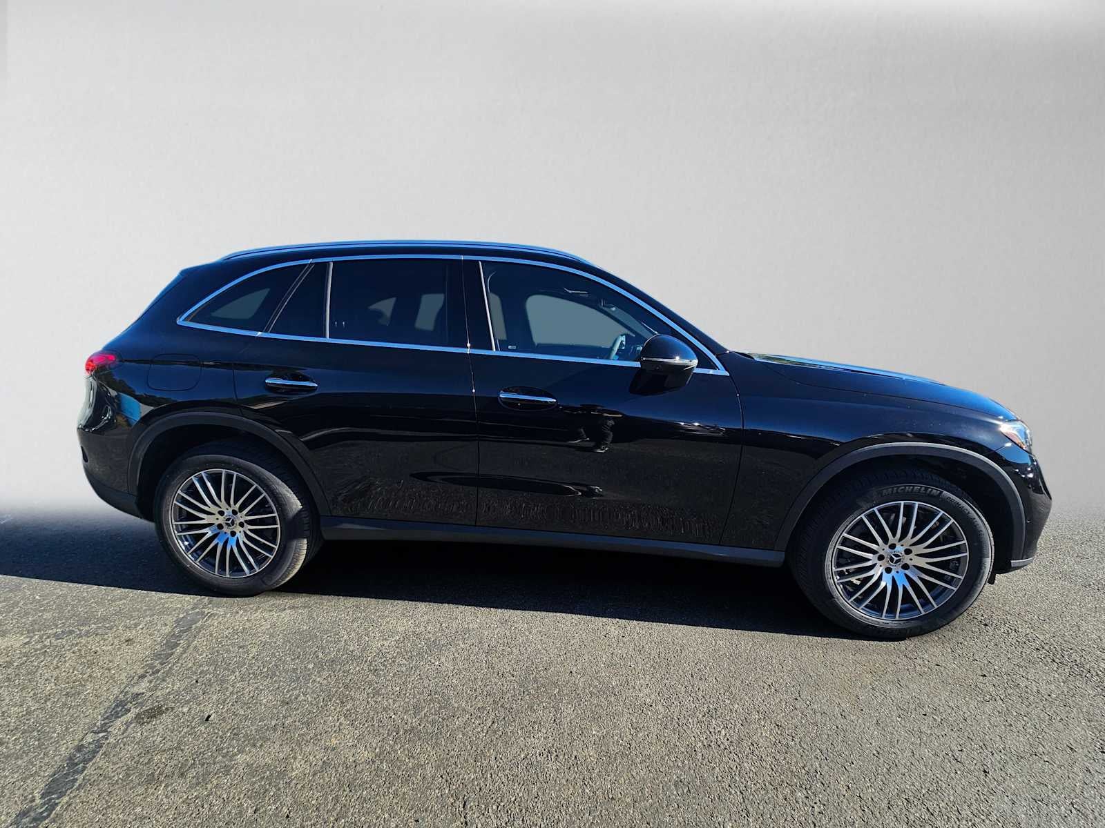 2027 Mercedes-Benz GLC 300 SUV
