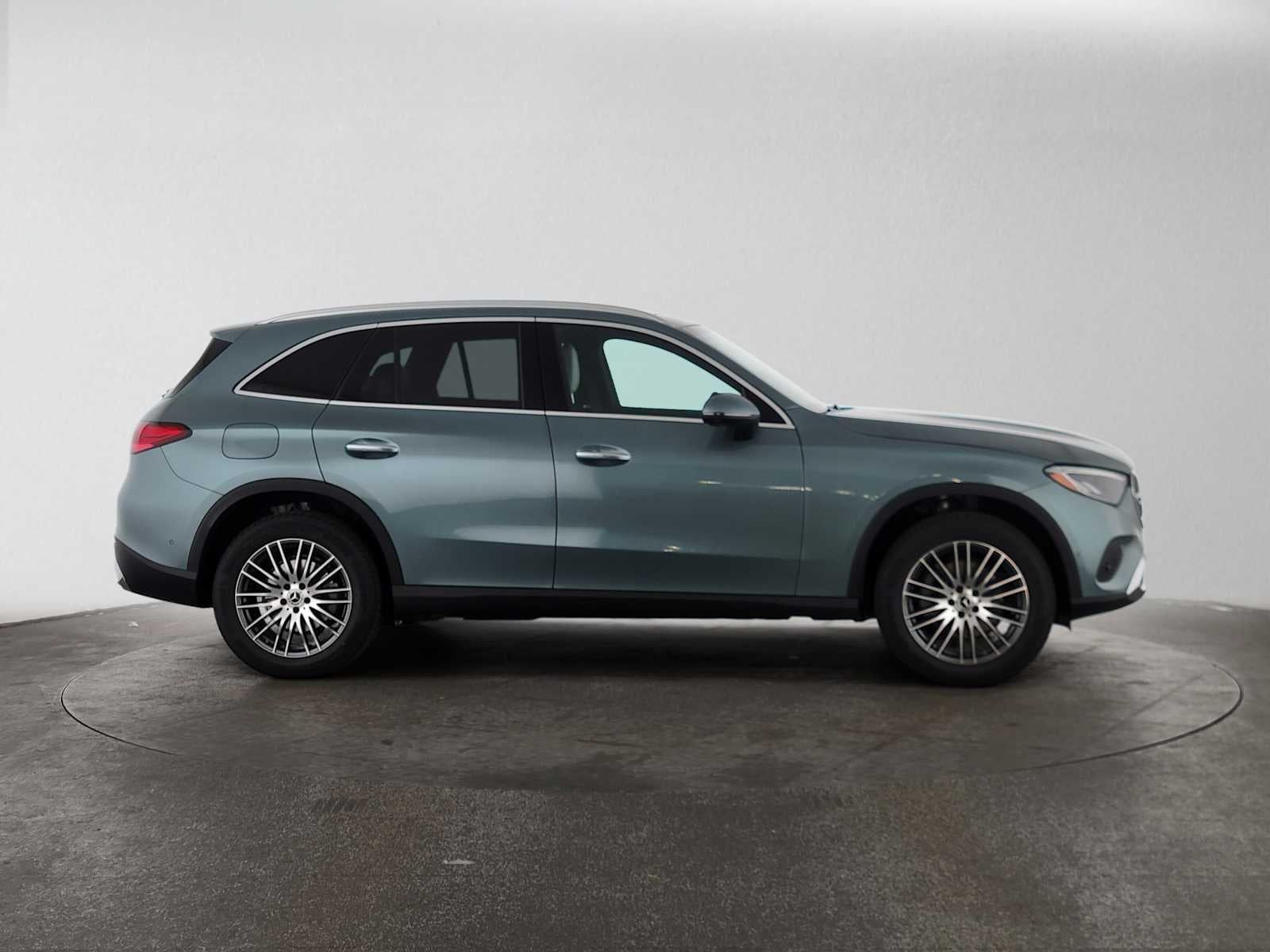 2027 Mercedes-Benz GLC 300 SUV