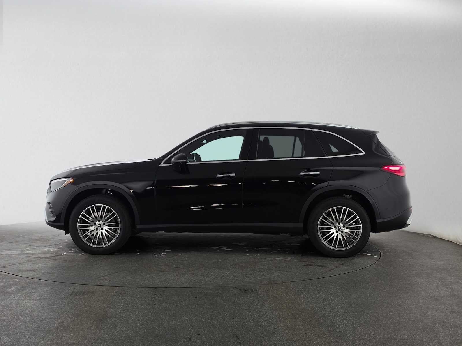 2027 Mercedes-Benz GLC 300 SUV